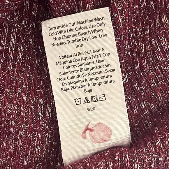 Time and Tru gorgeous purple crewneck sweater - Picture 11 of 11